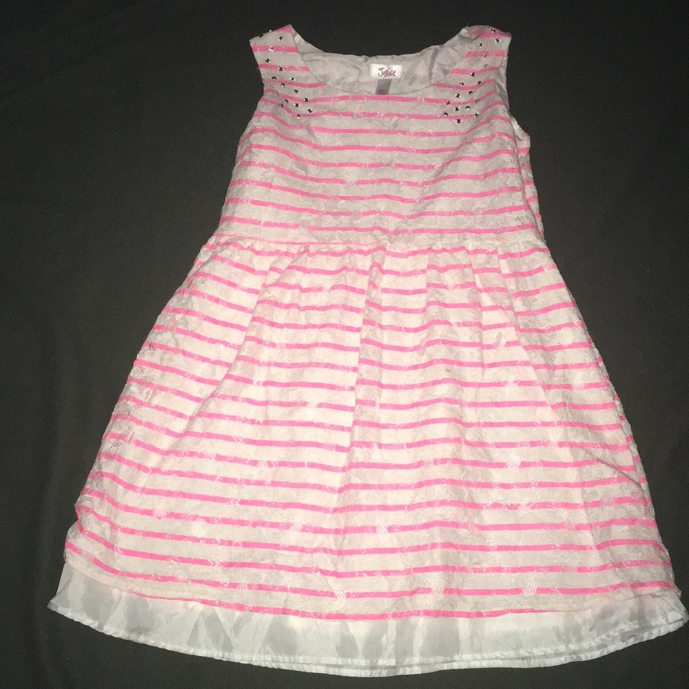 A pink and white dress